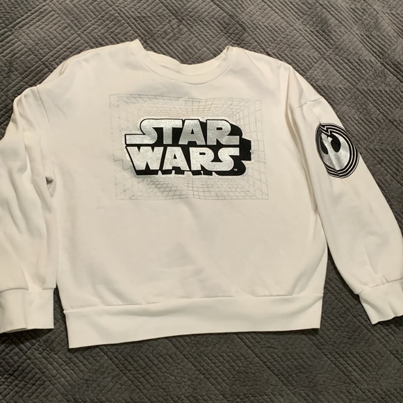 Disney Other - DISNEY Star Wars Sweatshirt, White, Size Medium